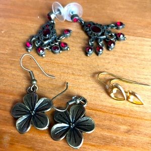 Cute flower heart earrings